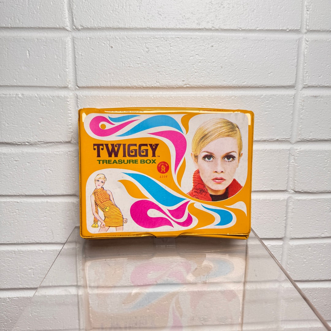 Ancien étui à Poupée Twiggy Mattel 1967 – Vinyle Jaune, Vintage
