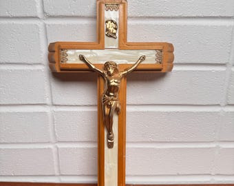Vintage Last Rites Kruzifix Verstecktes Fach Kreuz Messing und Perlmutt