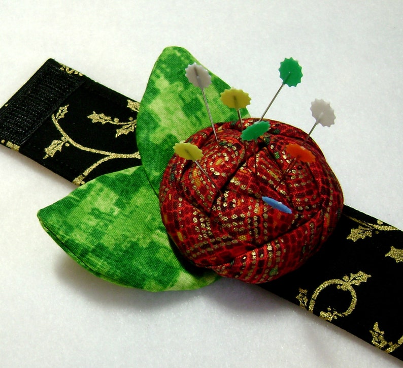Beautiful Rose Wrist Corsage Pin Cushion Flower Pin Cushion Pin Cushion Fabric Rose Rose Bracelet Sewing Gift PC-7