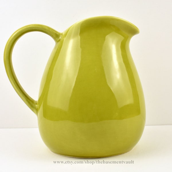 Vintage Steubenville Pitcher American Modern Russel Wright Designer Chartreuse Color Yellowish Green Large Size
