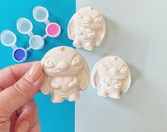 Blue Alien Mini Figurine Painting Kit: Kids Birthday Party Favors