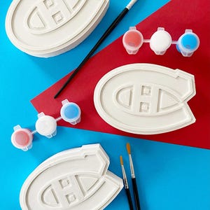 Canadians Hockey Fan Painting Kit – DIY Sports Art | Kids Birthday Party Favor & Activity