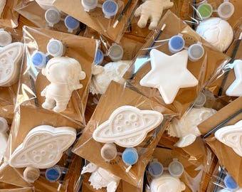 Mini Space Painting Kit for Kids - Astronaut, Rocket, Planet, Star - Party Favors