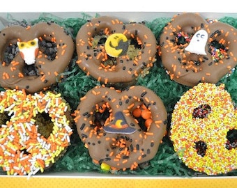 Caja de regalo de pretzels cubiertos de chocolate para Halloween - Regalo de Halloween - Recuerdos de fiesta de Halloween - Chocolate de Halloween - Chocolate de truco o trato