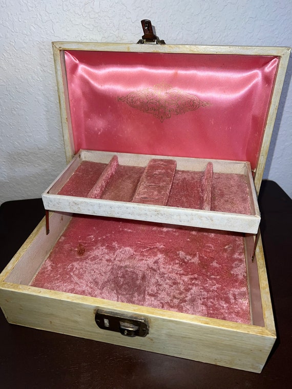 Cream and Pink Vintage Jewelry Box