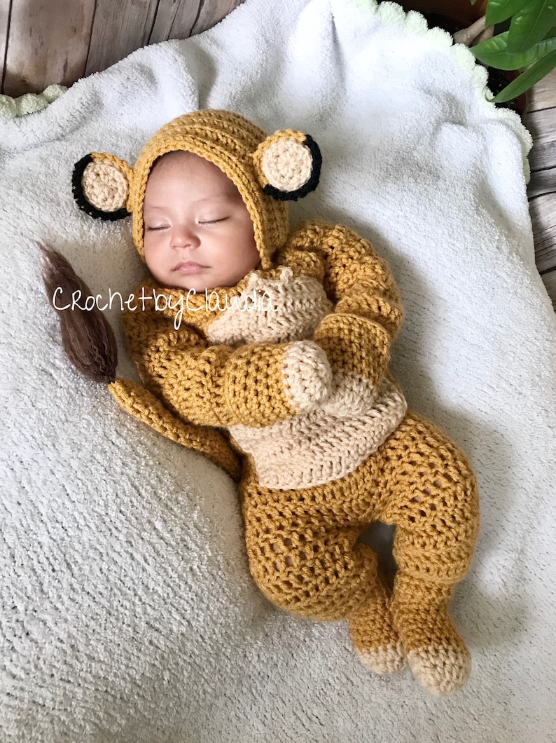 Crochet Baby Lion PhotoProp Set