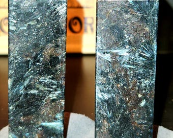 Astrophyliet Arfvedsonite en granaattorens Crystal Point-vuurwerksteen