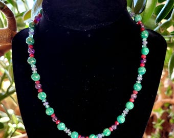 Amazoniet apatiet tanzaniet robijn en amethist kralenketting