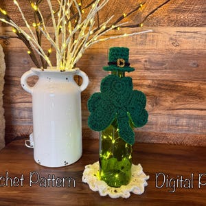 St Patricks Day Wine Bottle Cozy Crochet Pattern | Lucky Hostess Gift PDF