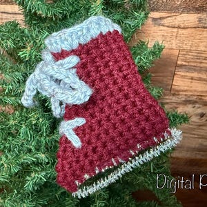 Christmas Ice Skate Ornament Crochet Pattern | Vintage Tree Decor PDF
