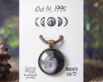 Custom Moon Phase Keychain, Personalized Gift for Men, Gift for Him, Custom Birth Moon, Personalized Key Chain, Custom Keychain, S-S.002