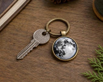 Full Moon Keychain Gift for Boyfriend, Husband or Girlfriend, Handmade Moon Keyring Gift for Men or Women, S-130