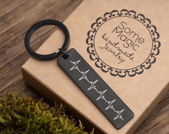 Personalized Heartbeat Keychain - Baby Cardiogram or Soundwave Keyring, Memorial Heartbeat Keepsake, Custom Engraved New Daddy Gift, S-099