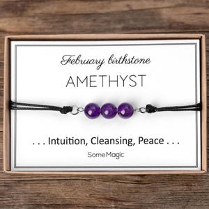 Februar Geburtsstein Armband - verstellbares Kordel Armband mit Amethyst, natürliches Kristall Geschenk für Intuition, Frieden und spirituelle Klarheit, BGM