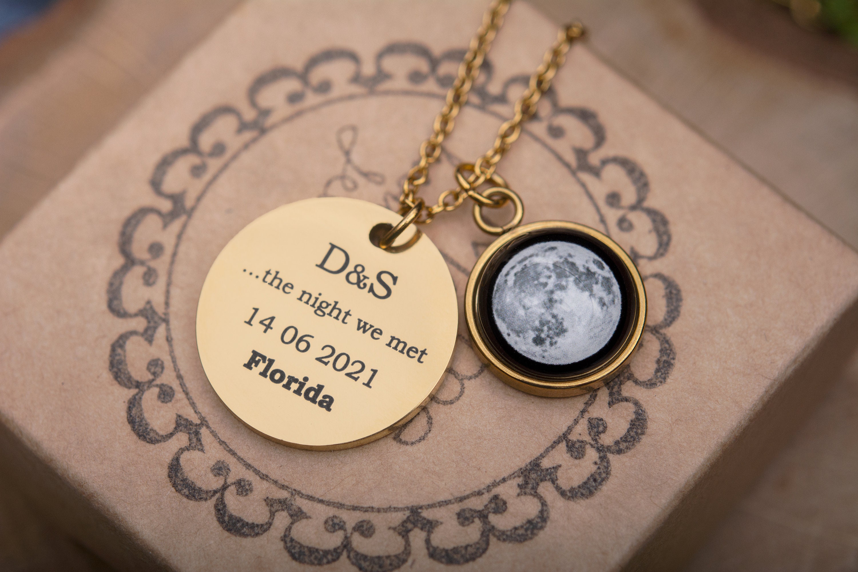 Personalized Moon Phase And Star Map By Date Necklace, Mother&#39;s Day Gift For Mom, Birthday Gift For Daughter, Custom Birth Moon Jewelry, A