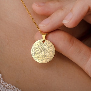 Collier carte étoile gravée par date, collier gravé étoiles globe personnalisé, cadeau d'anniversaire personnalisé pour elle, or argent acier, KP.4