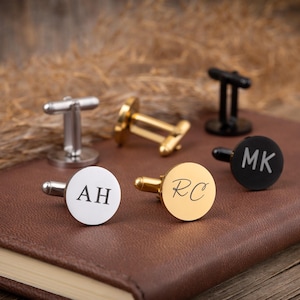 Gemelos con inicial grabada personalizada, gemelos con letra redonda, regalo para el Día del Padre, graduación, regalos para él, joyería personalizada para hombre C.2