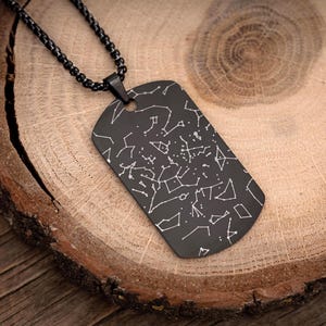 Schwarze Hundemarke Sternkarte Halskette für Ihn, Benutzerdefinierte Geburtstagsgeschenk für Papa, Freund, Sohn, personalisierte Armee Militär Anhänger für Männer, RP.2