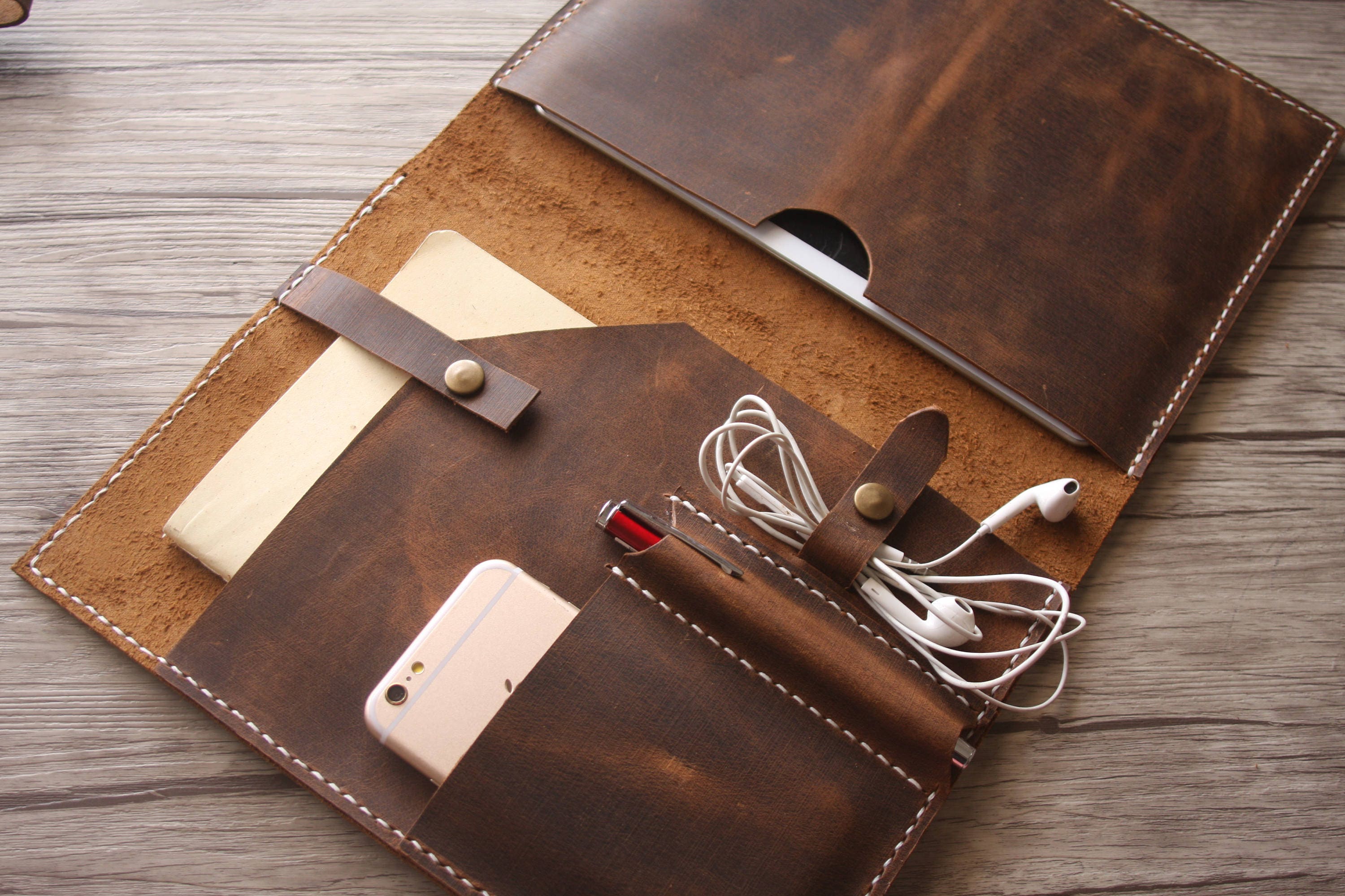 Corporate Leather Gifts - Business Gifts - SageBrown