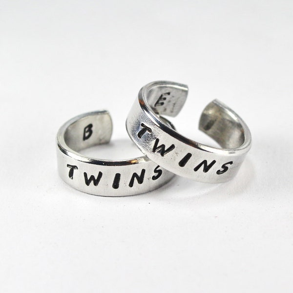 Twins Ring Set, Personnalisé Twin Sisters Match Paire Rings, Soul Sisters, Best friends, BFF Friendship Ring, Stamped Ring, Twins Jewelry