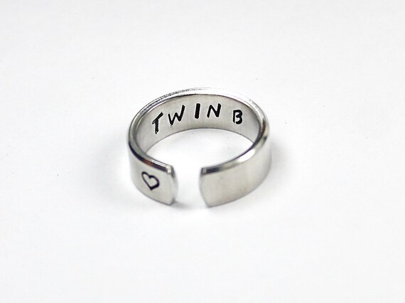 Sister jewelry shop rings
