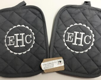 Handmade Personalized Monogram Set of 2  Pot Holders,Personalized Gift