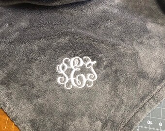 Personalized Monogram Fleece Throw Blanket (50x60) Gift