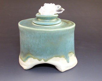 Memorial Urn  "Pure In Heart"