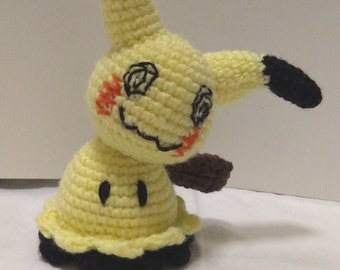Peluche di Mimikyu all'uncinetto da 7 pollici