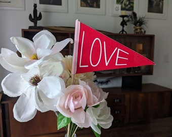 LOVE Pennant {Felt Triangle, Pennant on a Stick, Miniature Size, Valentines Day Gift, Mini Cake Topper, Floral Pick, Red or Pink Felt}