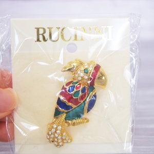 RUCINNI Pink Bird Brooch – Gold Plated With Sparkly Preciosa Crystals