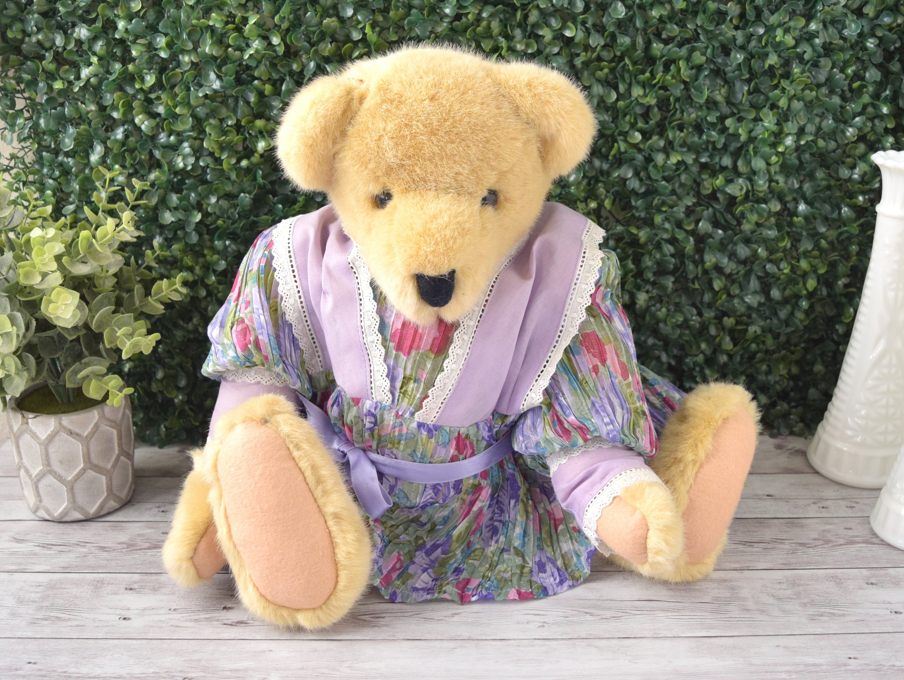 Vintage 1982 Vander Family North American Bear Company Jointed