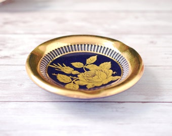 Vintage Made in Italy Florentine Cobalt Blue Ashtray with Gold Gild, Rose Flower in the Center of Cigarette Holder, Fancy circular Ash tray