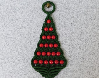 Vintage Green Macrame Christmas Tree with Red Wooden Beads, Holiday Wall Decor, Boho Christmas Decoration