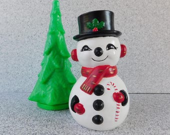Traditional Vintage Ceramic Snowman Figure, Christmas Decoration, Snowman Figurine with Top Hat