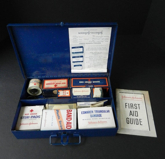 Full Johnson & Johnson First Aid Emergency Kit With Contents Full Johnson & Johnson First Aid Emergency Kit With Contents