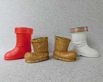 ONE Vintage Christmas Boot, Plastic or Paper Mache Santa Boot, Christmas Candy Containers