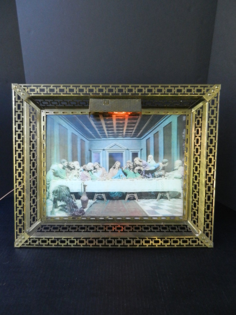 Illuminated Picture Frame With Lenticular Last Supper Light Image 0