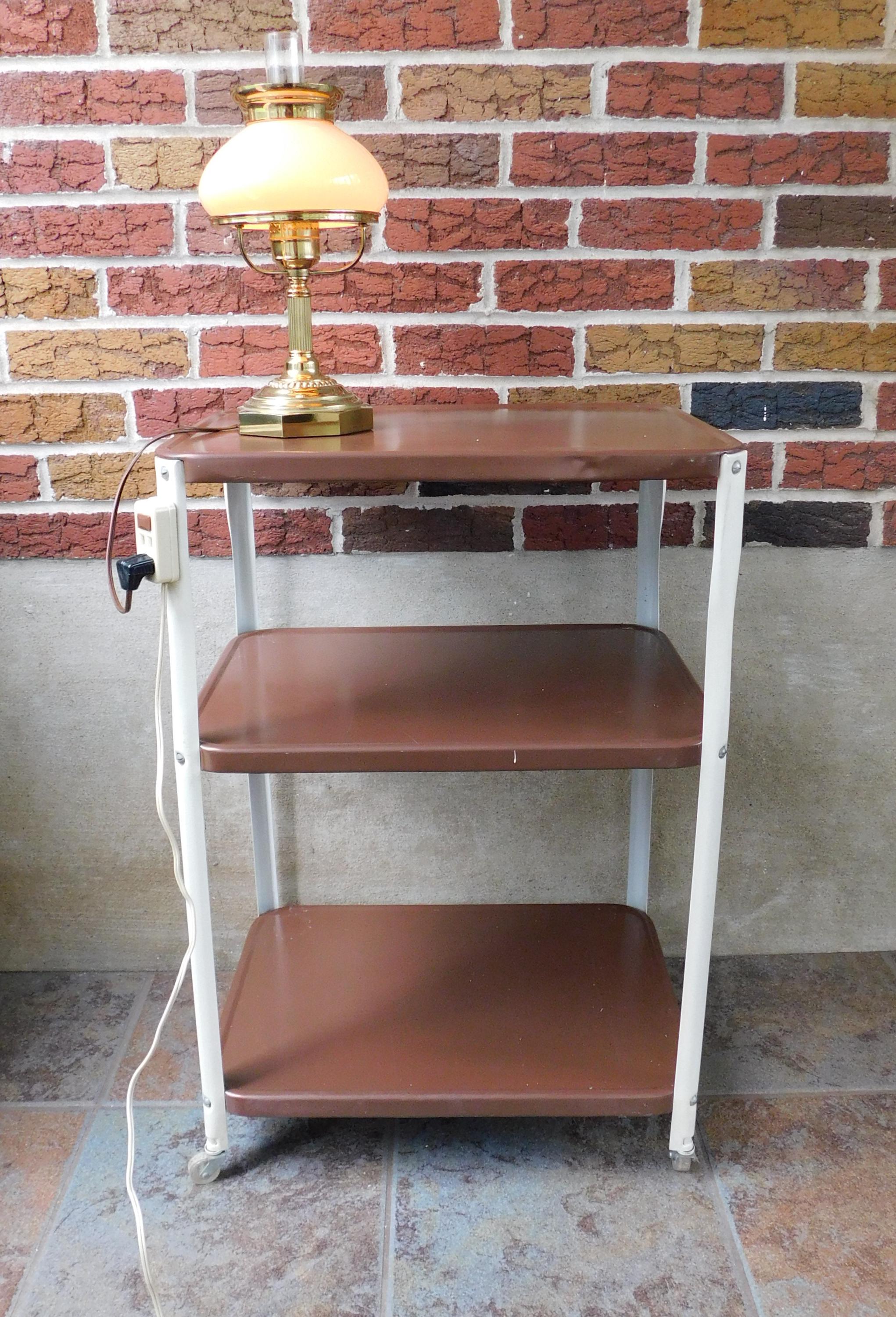 ビンテージ、コスコ社製、キッチンカート、ミッドセンチュリー、cosco、ワゴン Vintage Cosco 3 Shelf Metal Cart With Working Outlet, Portable