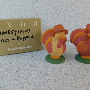Vintage Avon Turkey Twosome Thanksgiving Salt and Pepper Shakers, With Original Box, Fall Decor, Thanksgiving Dinner, Kids Table
