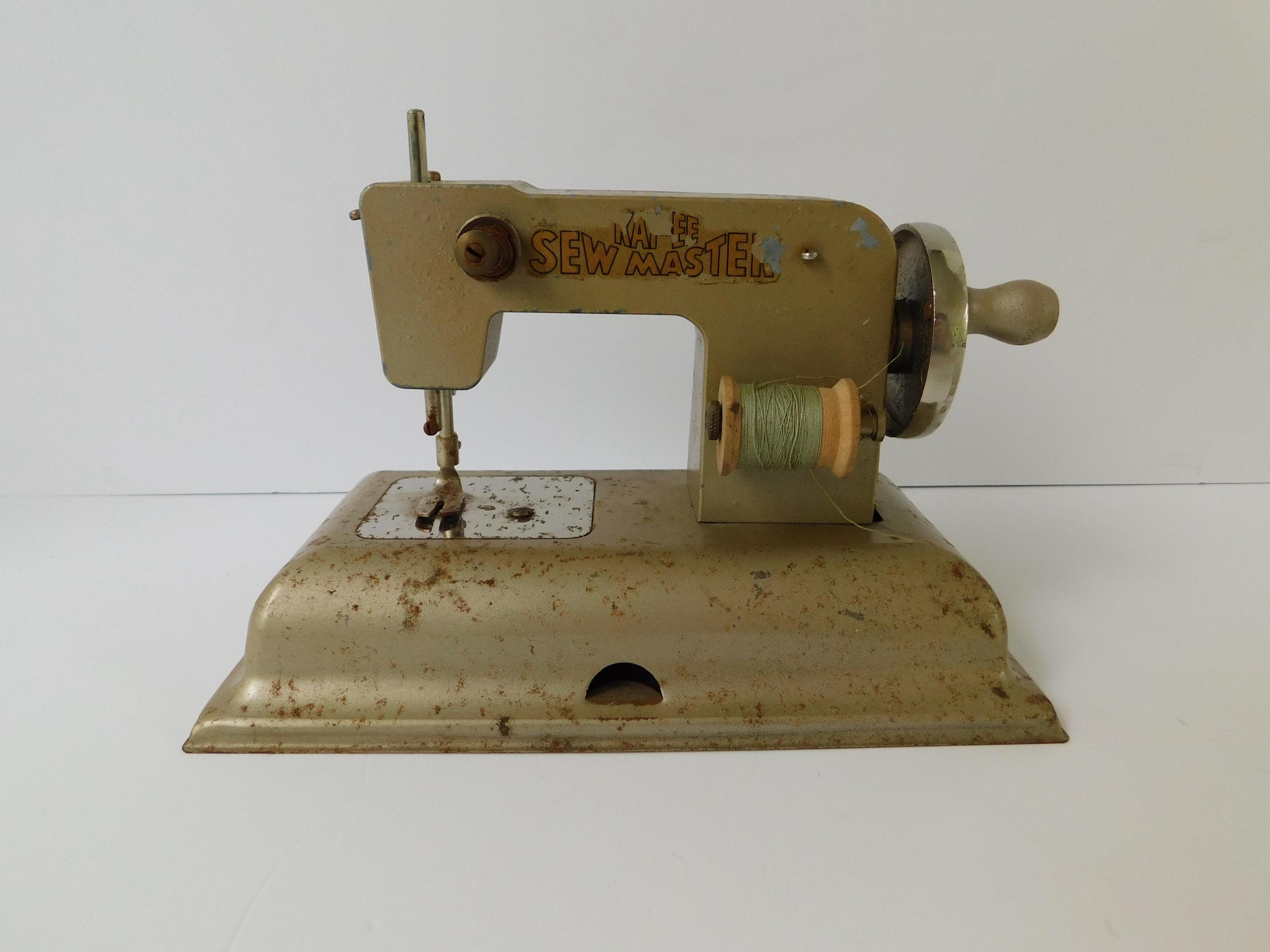 ドイツ製 トイミシン KAYanEE Sew Masterヴィンテージ Vintage Kayanee Sew Master Toy Sewing Machine, Made in Germany - Etsy