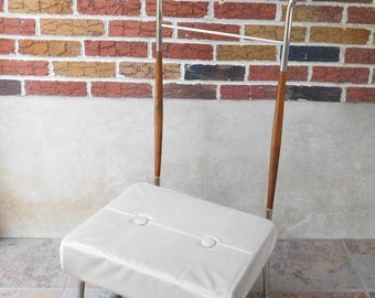 Vintage Pearl Wick Valet Chair, Tan and Gold Butler Chair, Bedroom