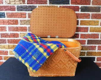 Large Vintage Redmon Woven Picnic Basket, Red Man Picnic Basket, FREE SHIPPING