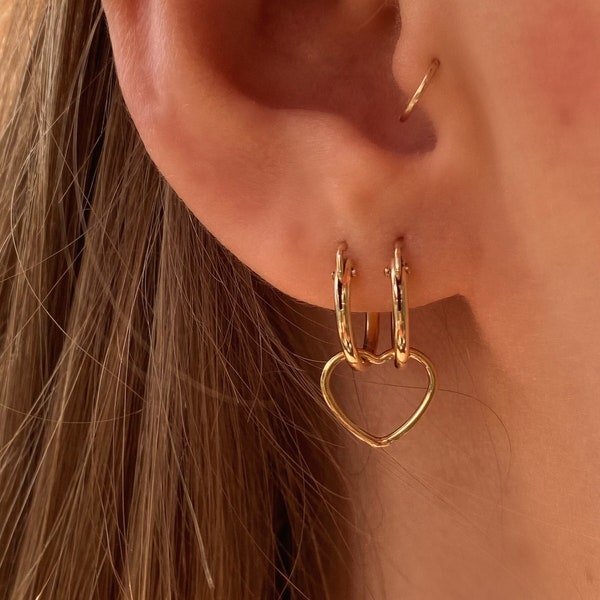 Cerchi a doppio cuore riempiti d'oro - Orecchini a doppio piercing riempiti d'oro 14K - Orecchini a cerchio collegati - Cerchi a doppio piercing