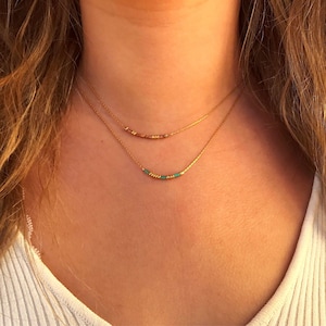 Collar con código Morse – Collar personalizado relleno de oro – Collar minimalista de cuentas – Un regalo delicado para ella
