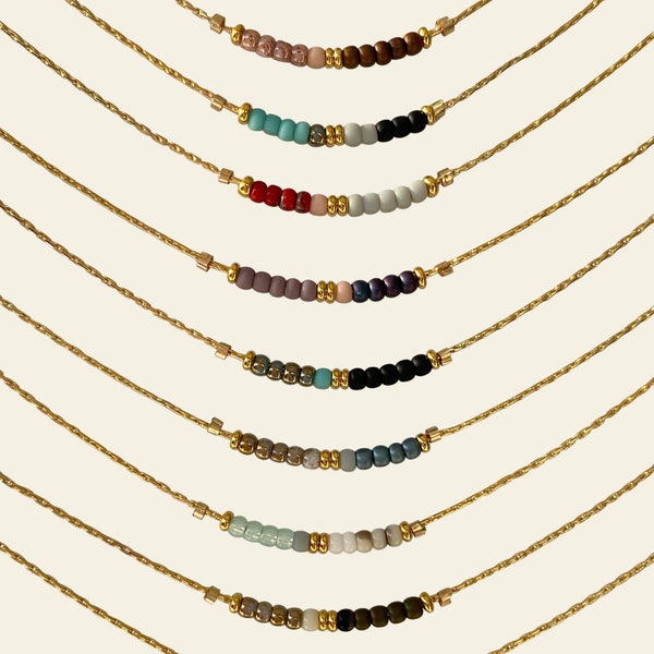 Minimalist Beaded Necklace - Dainty beaded necklace - Tiny Colorful Necklace - Minimalist Necklace - Delicate Gold Beaded Necklace