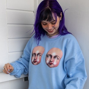 Espeluznante muñeca cara suéter Halloween suéter de gran tamaño Pastel Goth Soft Goth Kawaii espeluznante ropa linda