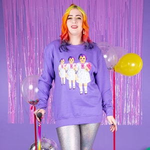Suéter morado de muñeca espeluznante, lindo, pastel, gótico, kawaii, extraño.