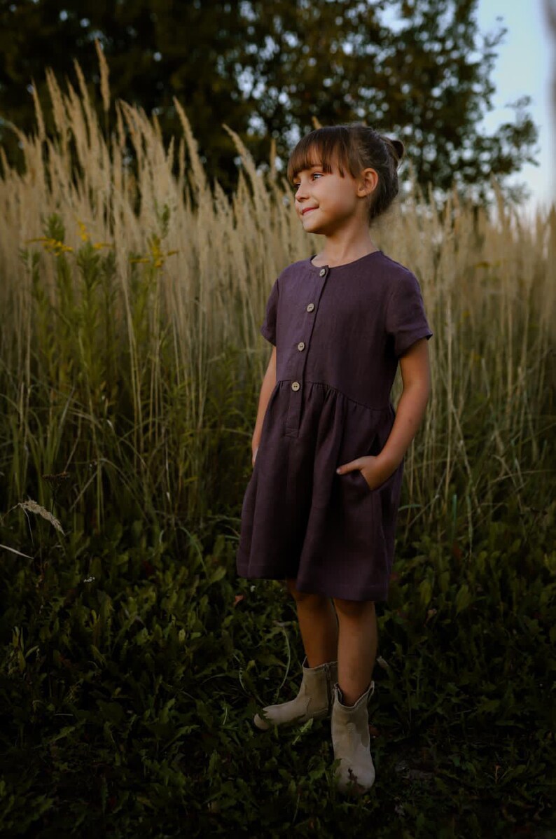 Linen short sleeve dress for girls, loose fit, PLUM image 3