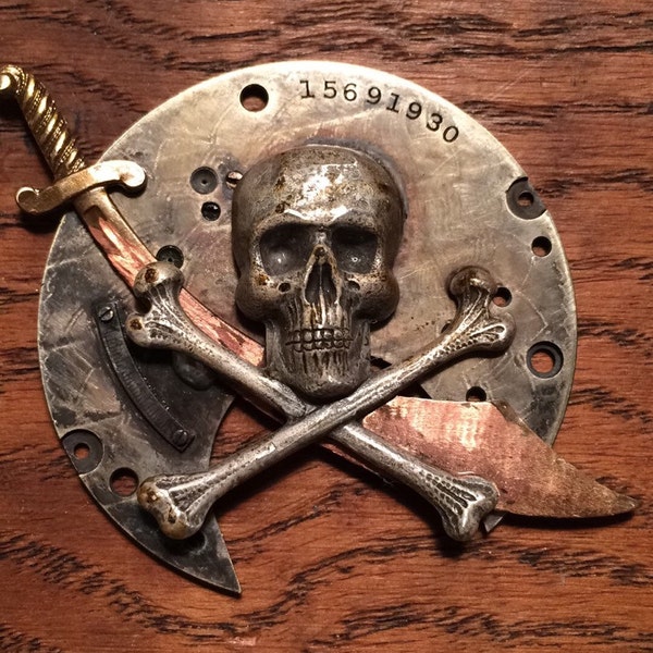 Montre de poche collier steampunk Pirate avec tête de mort et os croisés fabriqués à la main Bijoux artisanaux